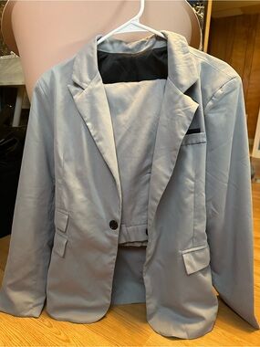 Light Gray Single-Button Blazer & Pants